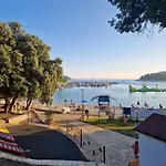 La Playa * פולה