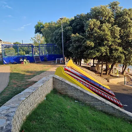 La Playa Pula